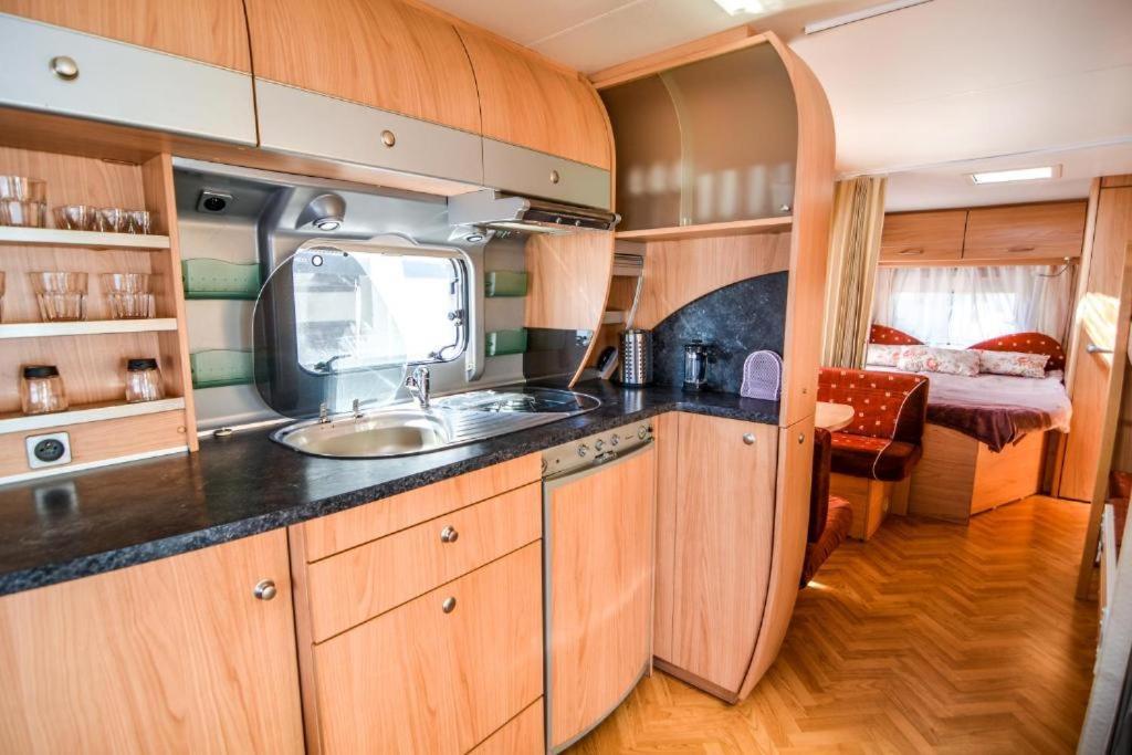 Camping Molo Surf Spot Jastarnia Exterior foto
